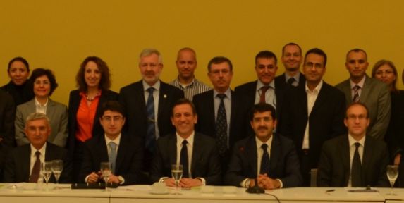 Tekstilci, Üniversitede Ders Verecek